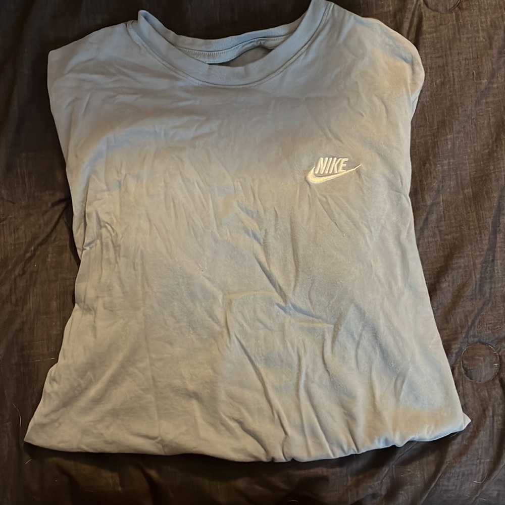 Nike Tee - Picture 2 of 2